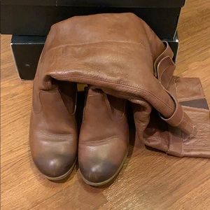 Wedge boots